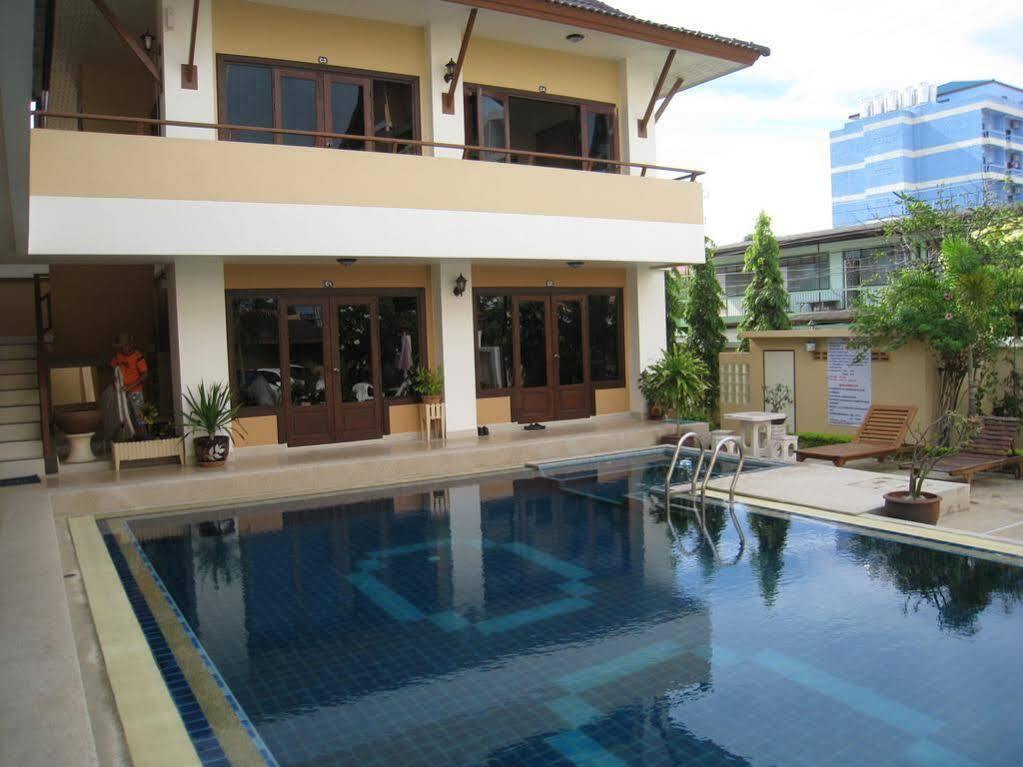 Chaba Garden Apartment Pattaya Eksteriør bilde
